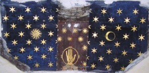 Kryptans tak - solen, månen och handen från Ariadnes väv...